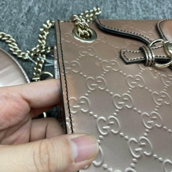 100% Authentic GUCCI Emily GG Patent Leather Shoulder Bag 370-101424 - Picture 11 of 16